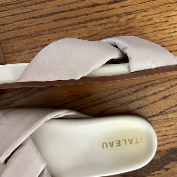 Italeau slide on sandals in very light gray size 40 - Picture 5 of 7